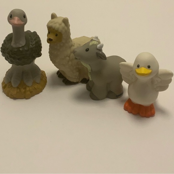 Set of 4 Little People Animals - Picture 5 of 11